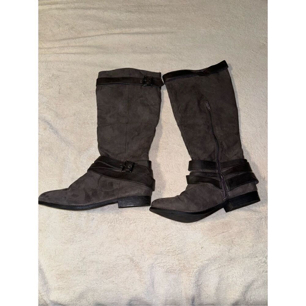 Charlotte Russe Knee high boots size 10